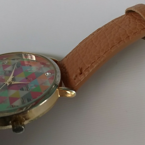 Francesca's multicolored watch - Picture 3 of 4